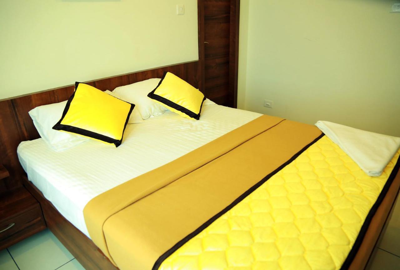 Sree Janardhana Residency โกลลัม ภายนอก รูปภาพ